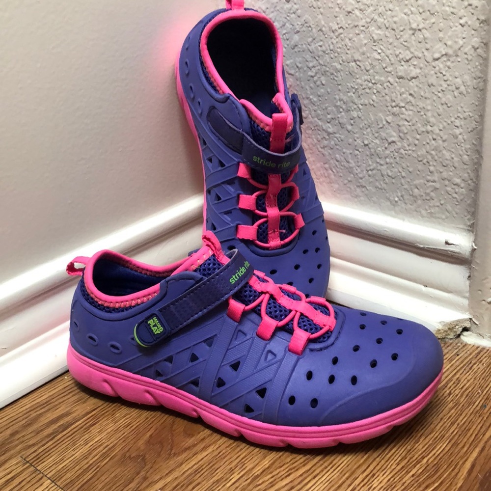 Stride Rite Phibian